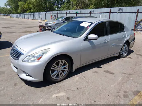 2015 Infiniti Q40 VIN JN1CV6AP9FM503561 фото 2