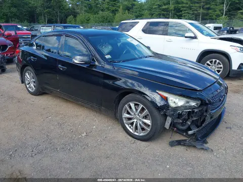 JN1CV7AR0HM681756 — 2017 Infiniti Q50 2.0T Premium, Передняя часть справа (Right Front), фото до ремонта