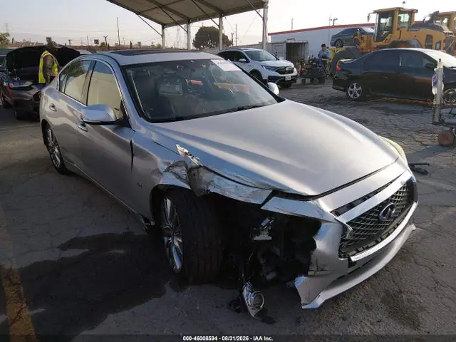 JN1EV7AP1JM358863 — 2018 Infiniti Q50 3.0T Luxe, Угон (Theft), фото до ремонта