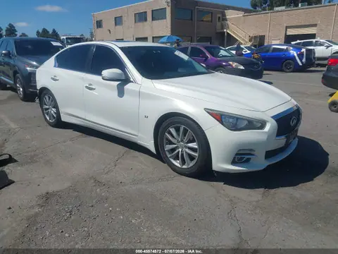 JN1BV7APXEM686680 — 2014 Infiniti Q50 Premium, Задняя часть слева (Left Rear), фото до ремонта