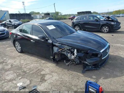 JN1BV7AR8EM683374 — 2014 Infiniti Q50 Premium, Передняя часть справа (Right Front), фото до ремонта