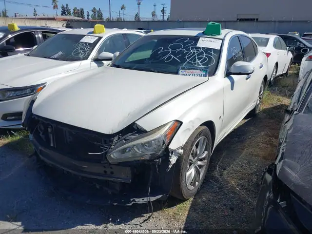 JN1BY1AP6GM220204 — 2016 Infiniti Q70 3.7, фото 2 с аукциона IAAI 30.09.2026, Передняя часть