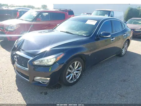 2017 Infiniti Q70 3.7 VIN JN1BY1AP4HM740869 фото 2
