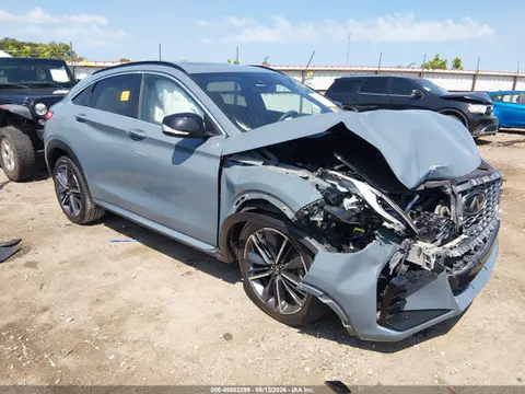 3PCAJ5JR8RF106626 — 2024 Infiniti QX55 Luxe AWD, Передняя часть (Front End), фото до ремонта