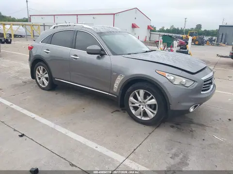 JN8CS1MWXFM481084 — 2015 Infiniti QX70, Передняя часть слева (Left Front), фото до ремонта