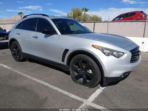 JN8CS1MU7FM380289 — 2015 Infiniti QX70, Передняя часть (Front & Rear), фото до ремонта
