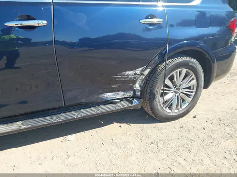 JN8AZ2NE2L9255795 — 2020 Infiniti QX80, Левая сторона, фото до ремонта