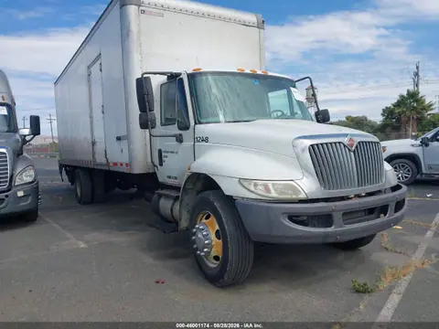 1HTMMMMLXGH081248 — 2016 International 4000 4300, Передняя часть слева (Left Front), фото до ремонта