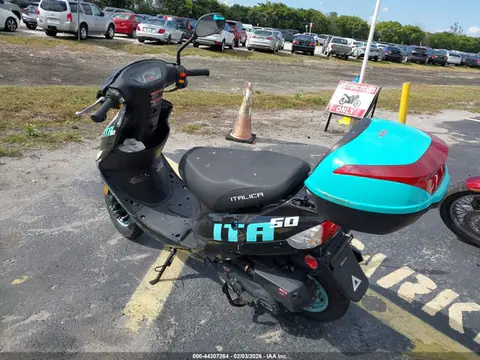 2024 Italica It50qt VIN HZ2TABGF2R1009498 фото 3