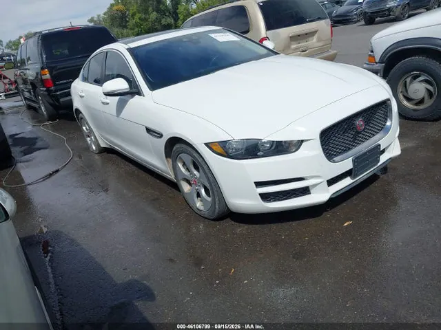 2017 Jaguar Xe 25t VIN SAJAR4BG3HA965079 фото 1