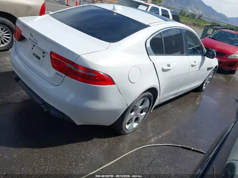 2017 Jaguar Xe 25t VIN SAJAR4BG3HA965079 фото 4