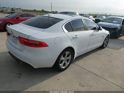 2018 Jaguar Xe 25t VIN SAJAR4FX9JCP27838 фото 4