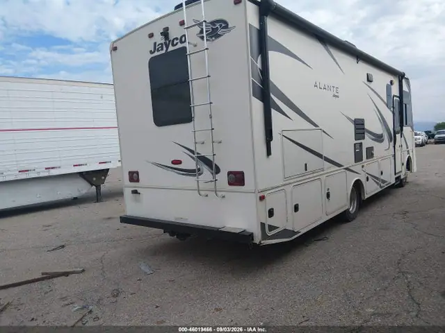 1F65F5DY0K0A17582 — 2020 Jayco Alante, фото 4 с аукциона IAAI 30.09.2026, Передняя часть