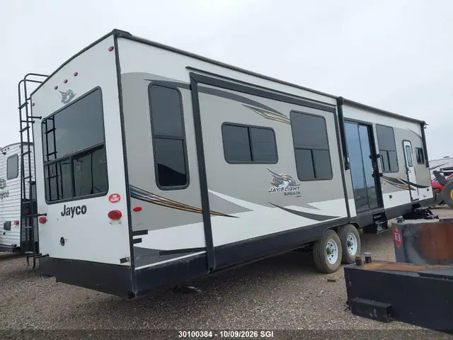 1UJBJ0BV7K11J0118 — 2019 Jayco Bungalow 40RLTS, фото 4 с аукциона IAAI 14.10.2026, Биологическая или химическая опасность