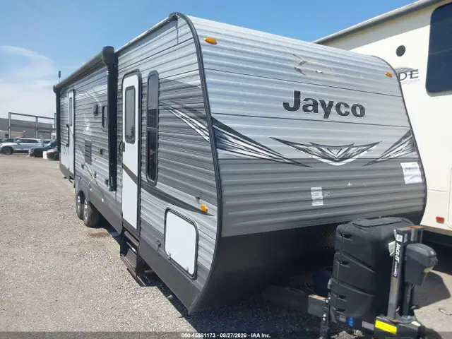 1UJBJ0BR7L1TD0617 — 2020 Jayco Jay Flight 28BHS Travel Trailer, Задняя часть (Rear), фото до ремонта