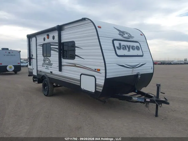 2017 Jayco Jay Flight VIN 1UJBJ0AJXH77A0104 фото 1