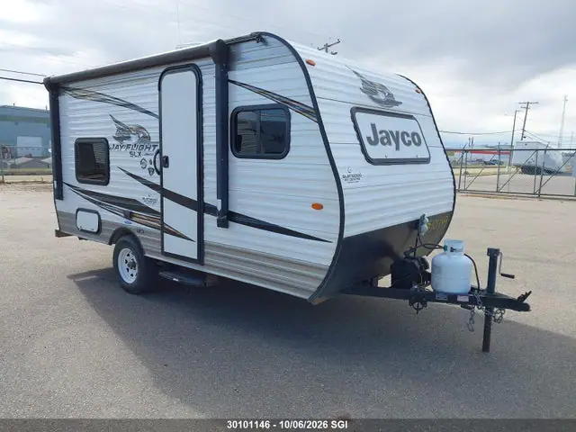 1UJBJ0AG5L17D0059 — 2020 Jayco JAY Flight, Град (Hail), фото до ремонта
