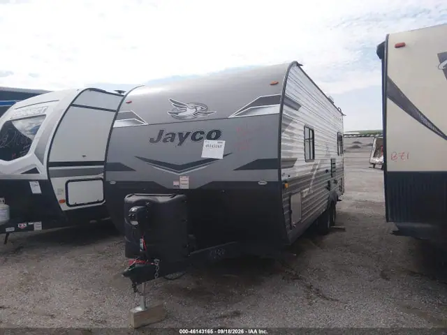 1UJBC0BL8P17Z0059 — 2023 Jayco Other, фото 2 с аукциона IAAI 13.10.2026, Повреждение штормом