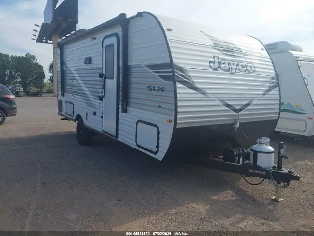 1UJBC0AK6T1YF0399 — 2026 Jayco Slx, Град (Hail), фото до ремонта