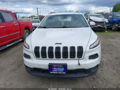 2017 Jeep Cherokee Latitude 4x4 VIN 1C4PJMCS6HW602717 фото 12
