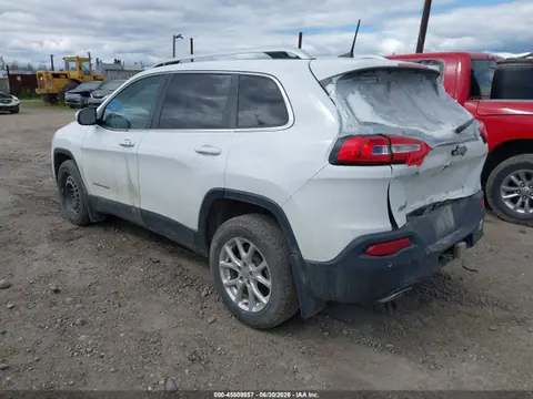 2017 Jeep Cherokee Latitude 4x4 VIN 1C4PJMCS6HW602717 фото 3