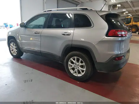 2018 Jeep Cherokee Latitude 4x4 VIN 1C4PJMCB4JD559254 фото 3