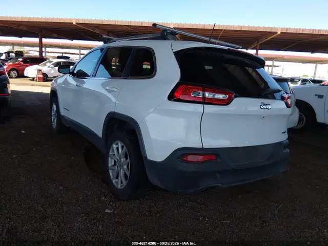 1C4PJLCB9HW667474 — 2017 Jeep Cherokee Latitude FWD, фото 3 с аукциона IAAI 13.10.2026, Задняя часть справа