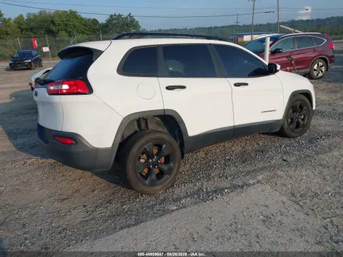 2018 Jeep Cherokee Latitude Fwd VIN 1C4PJLCB4JD544554 фото 4