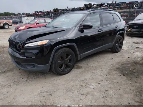 2018 Jeep Cherokee Latitude Fwd VIN 1C4PJLCB8JD620583 фото 2