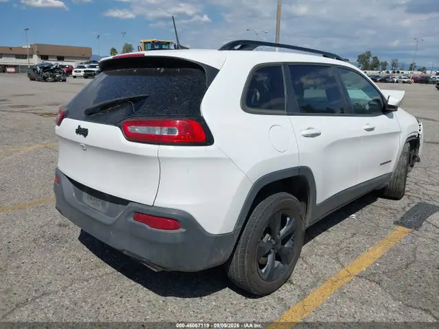 1C4PJLCX2JD558741 — 2018 Jeep Cherokee Latitude FWD, фото 4 с аукциона IAAI 29.09.2026, Передняя часть