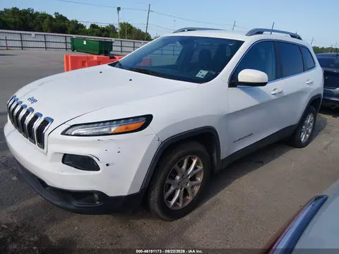 2018 Jeep Cherokee Latitude Fwd VIN 1C4PJLCBXJD566803 фото 2