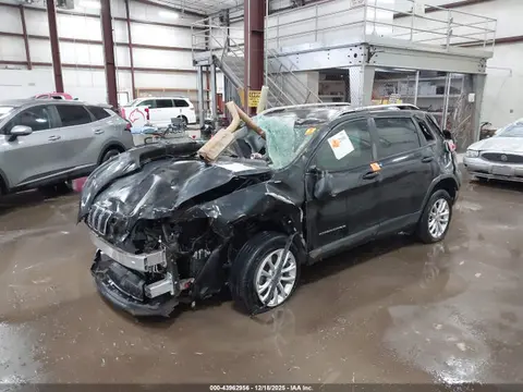 2020 Jeep Cherokee Latitude Fwd VIN 1C4PJLCB6LD596545 фото 2