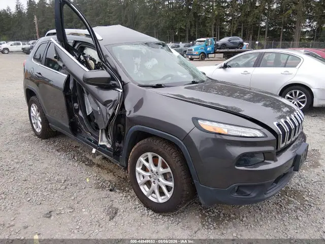 1C4PJMLB5JD562115 — 2018 Jeep Cherokee Latitude Plus 4X4, Опрокидывание (Rollover), фото до ремонта