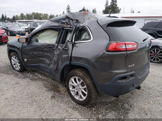1C4PJMLB5JD562115 — 2018 Jeep Cherokee Latitude Plus 4X4, фото 3 с аукциона IAAI 14.10.2026, Опрокидывание