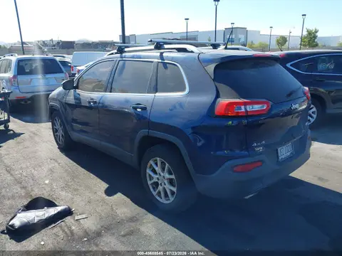2018 Jeep Cherokee Latitude Plus 4x4 VIN 1C4PJMLXXJD530787 фото 3