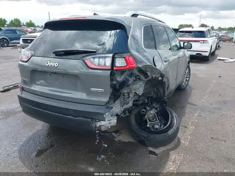 2021 Jeep Cherokee Latitude Plus 4x4 VIN 1C4PJMLB1MD162850 фото 4