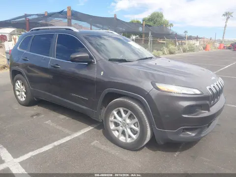 1C4PJLLB7JD561817 — 2018 Jeep Cherokee Latitude Plus FWD, Естественный износ (Normal Wear & Tear), фото до ремонта