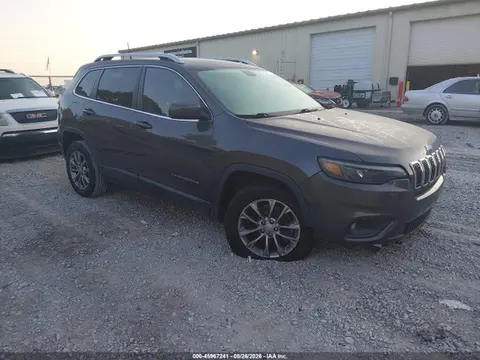 1C4PJLLB8KD148371 — 2019 Jeep Cherokee Latitude Plus FWD, Передняя часть (Front End), фото до ремонта