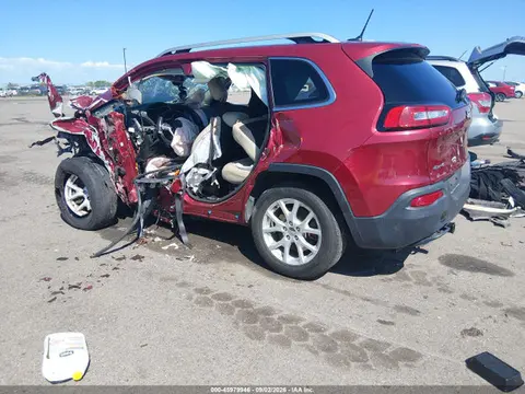 2015 Jeep Cherokee Latitude VIN 1C4PJMCS1FW611113 фото 3