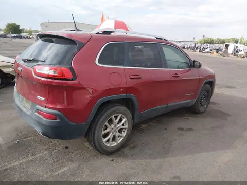 2016 Jeep Cherokee Latitude VIN 1C4PJMCS8GW218369 фото 4
