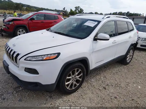 2016 Jeep Cherokee Latitude VIN 1C4PJLCB7GW336360 фото 2