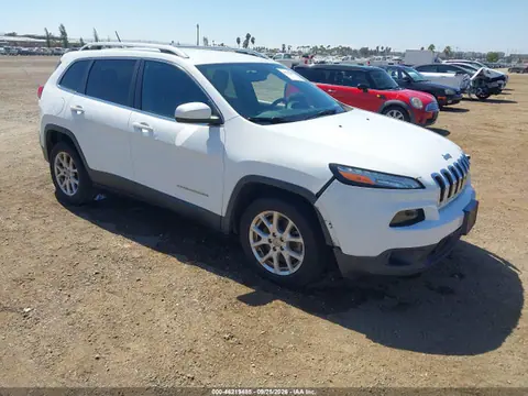 1C4PJLCB9GW164638 — 2016 Jeep Cherokee Latitude, Передняя часть (Front End), фото до ремонта