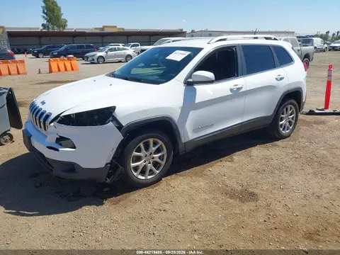 2016 Jeep Cherokee Latitude VIN 1C4PJLCB9GW164638 фото 2