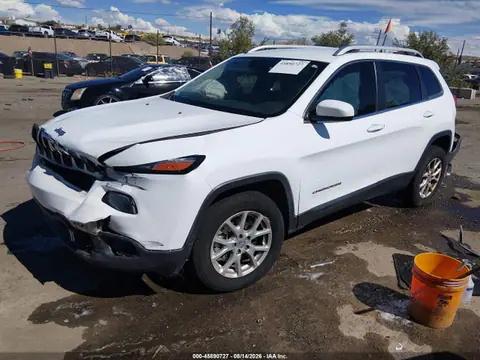 2017 Jeep Cherokee Latitude VIN 1C4PJMCS3HD220303 фото 2