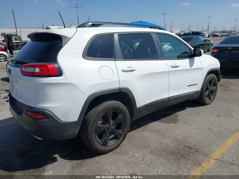 2018 Jeep Cherokee Limited Fwd VIN 1C4PJLDX8JD533633 фото 4