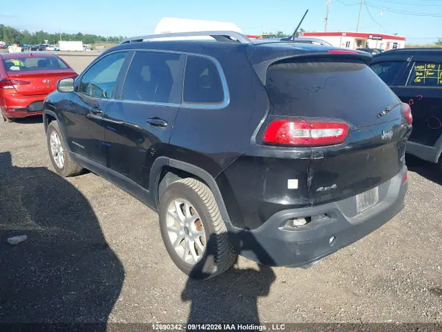 1C4PJMCSXFW754450 — 2015 Jeep Cherokee North, фото 3 с аукциона IAAI 29.09.2026, Передняя часть