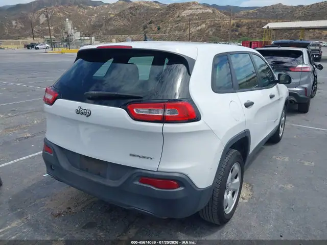 1C4PJLAB7EW246402 — 2014 Jeep Cherokee Sport, фото 4 с аукциона IAAI 30.09.2026, Передняя часть