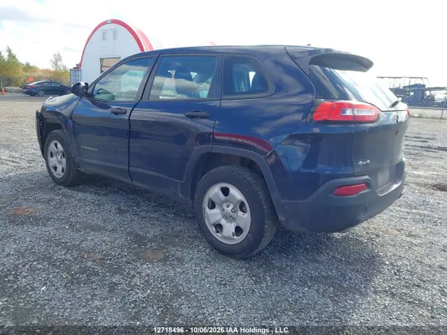 1C4PJMAS6GW244889 — 2016 Jeep Cherokee Sport, фото 3 с аукциона IAAI 13.10.2026, Передняя часть