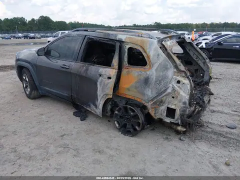 2019 Jeep Cherokee Trailhawk 4x4 VIN 1C4PJMBX0KD254543 фото 3