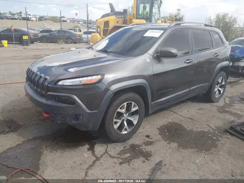 2015 Jeep Cherokee Trailhawk VIN 1C4PJMBS2FW673041 фото 2